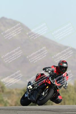 media/Dec-01-2025-Moto Forza (Mon) [[2daa91e15f]]/2-Intermediate Group/Session 2 Turn 9 Entry/